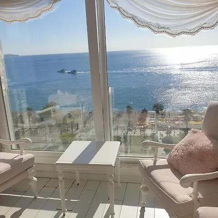Konyaaltinda Muhtesem Gemi Ev Apartment *